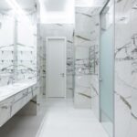 Marmerinvloeden: breng luxe in je badkamer