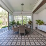 Veranda verlichten met natuurlijke lampen: stijlvoorbeelden
